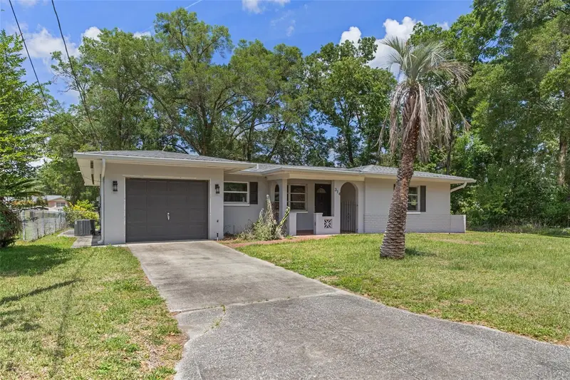 314 Daisy Ln, FL