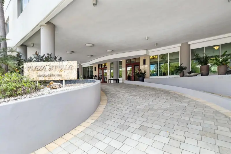 1362 Magdalena Ave #1002, PR