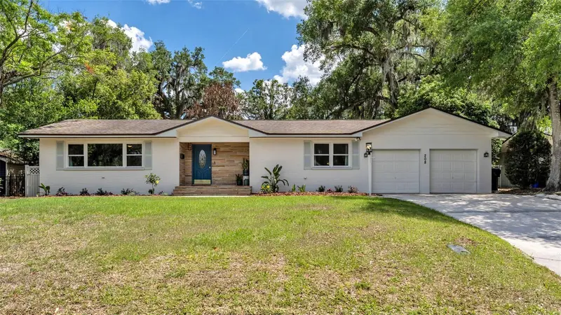 208 Prado Pl, FL
