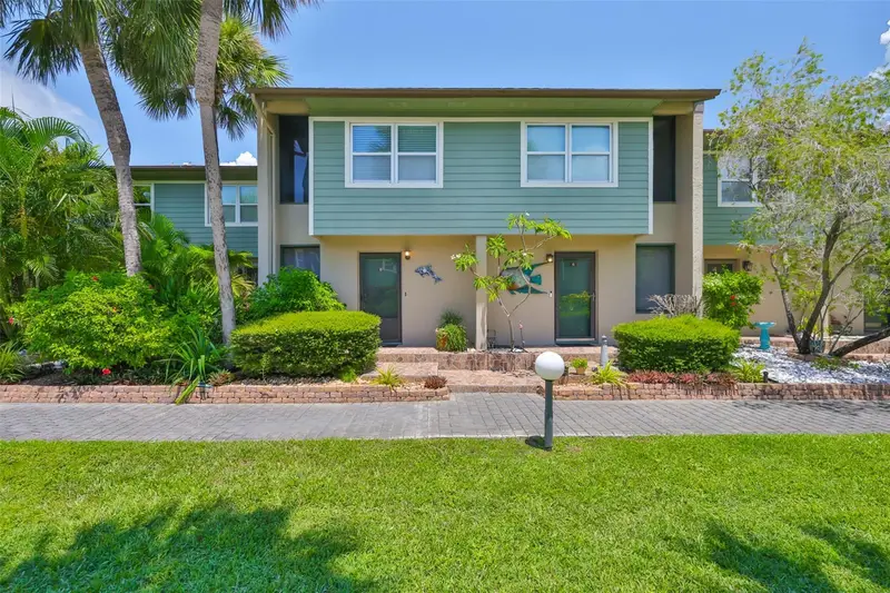 1028 Apollo Beach Blvd #8, FL