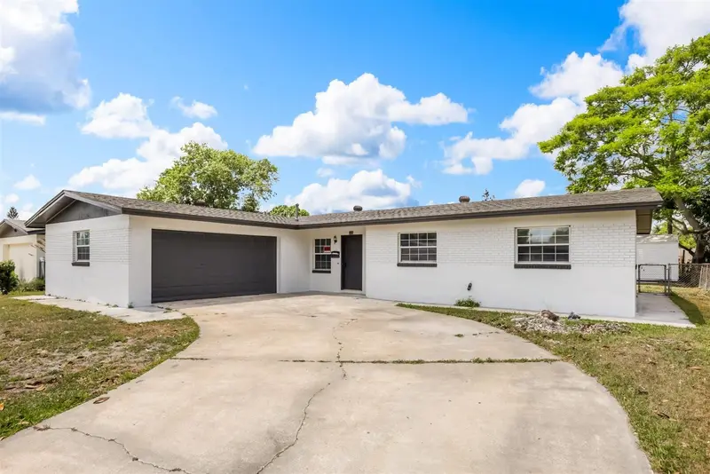 940 Sonata Ln, FL