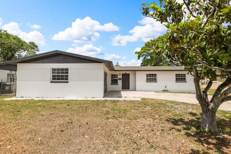 940 Sonata Ln, FL
