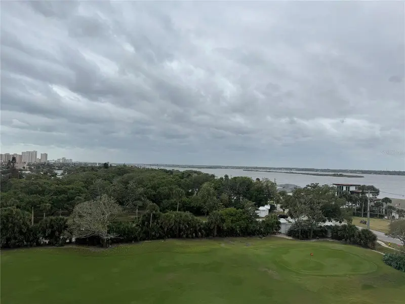 1 Oceans West Blvd #6b1, FL