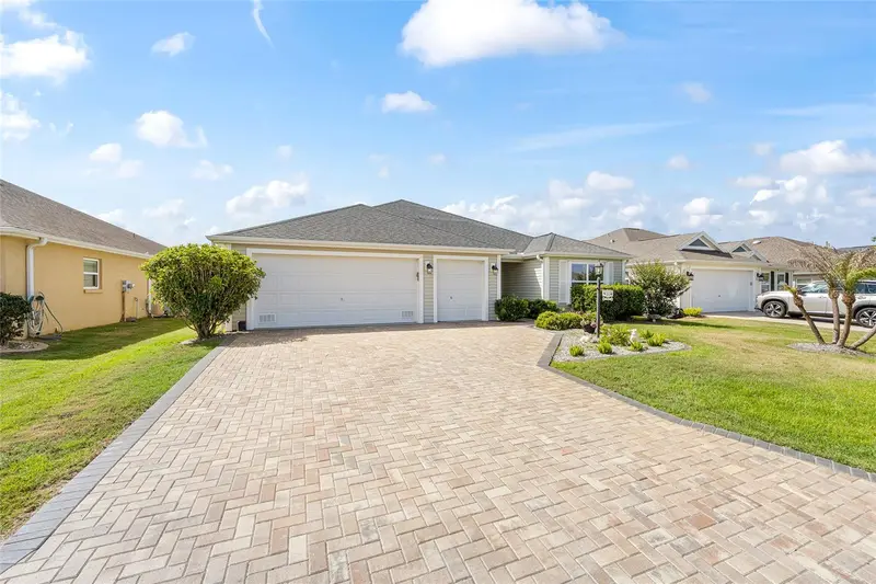 475 Island House Path, FL
