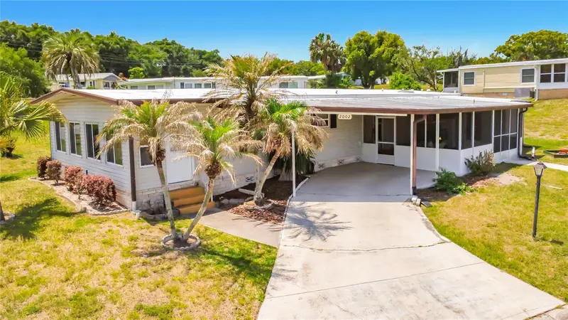 2002 Sw Live Oak Ln, FL