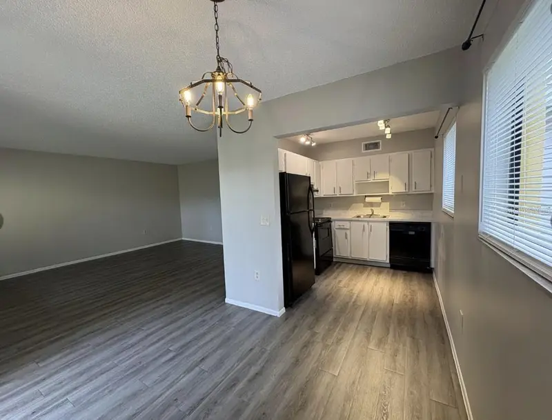2683 Oak Park Way #214, FL