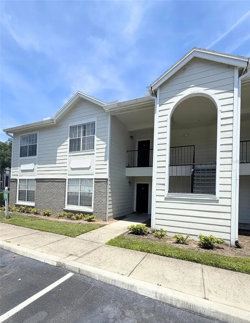 2550 N Alafaya Trl #8204, FL
