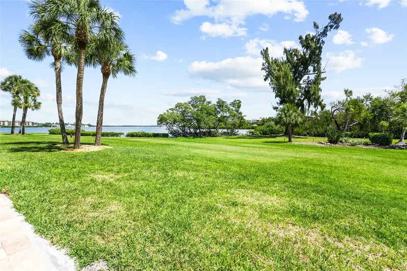 3330 Gulf Of Mexico Dr #107d, FL