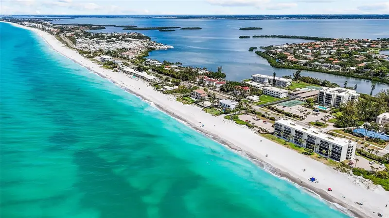 3330 Gulf Of Mexico Dr #107d, FL