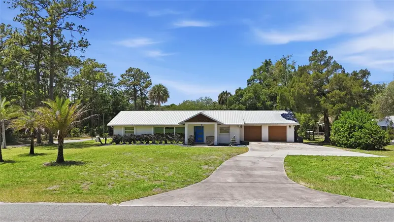 37237 Grays Airport Rd, FL