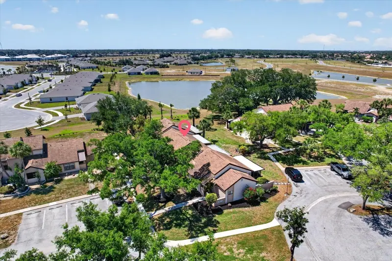 5261 Brassy Loop, FL