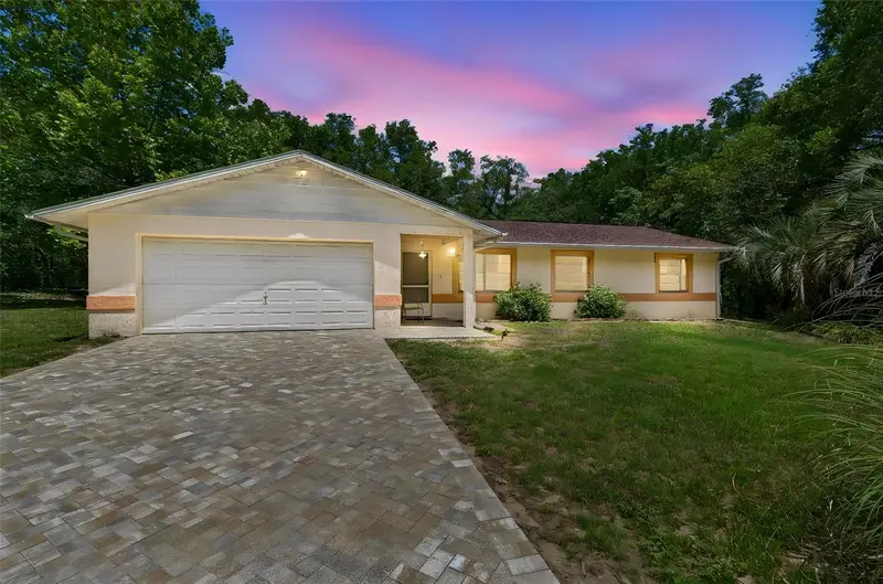 3757 E Side Ct, FL