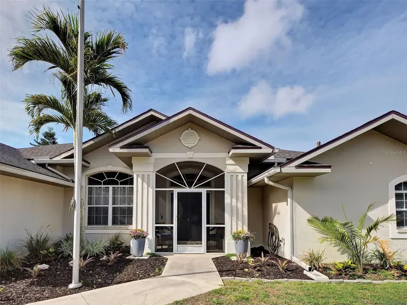 1303 E Gate Dr, FL