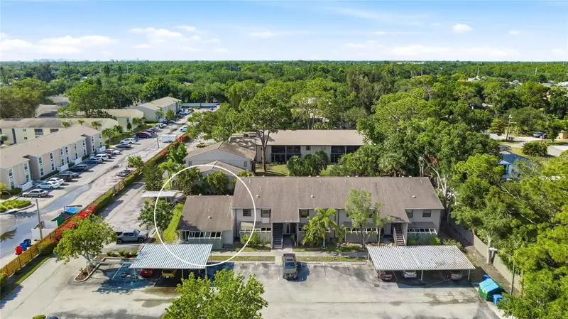 5683 Summerside Ln #25a, FL