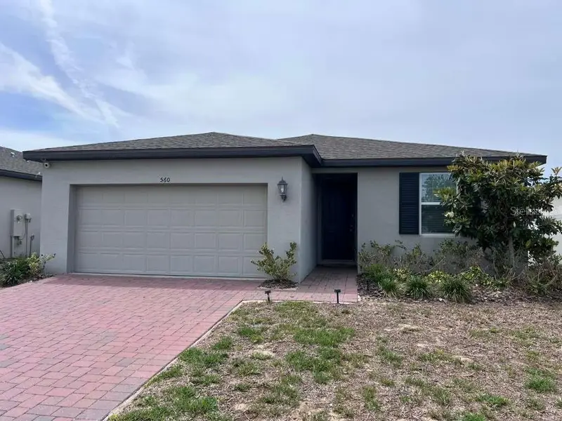 560 Jerry Ln, FL