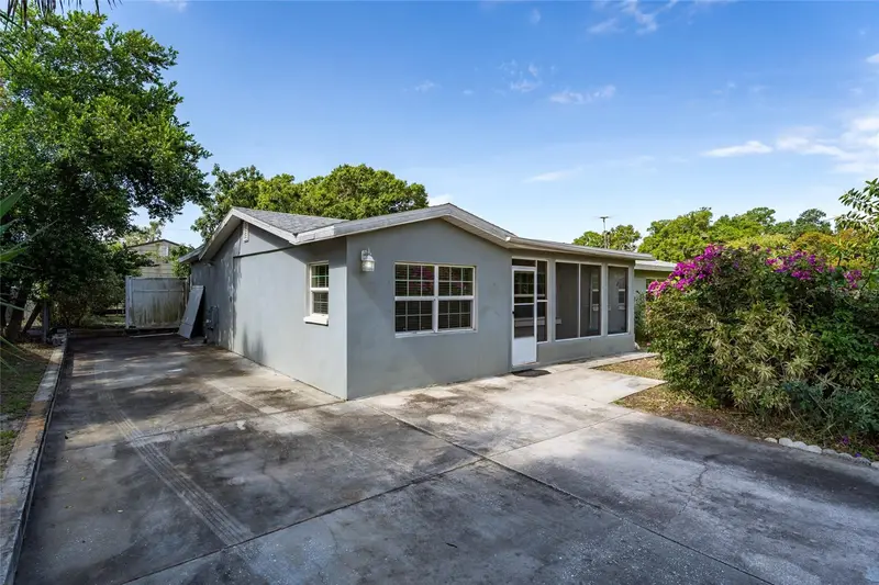 540 W Columbia St, FL