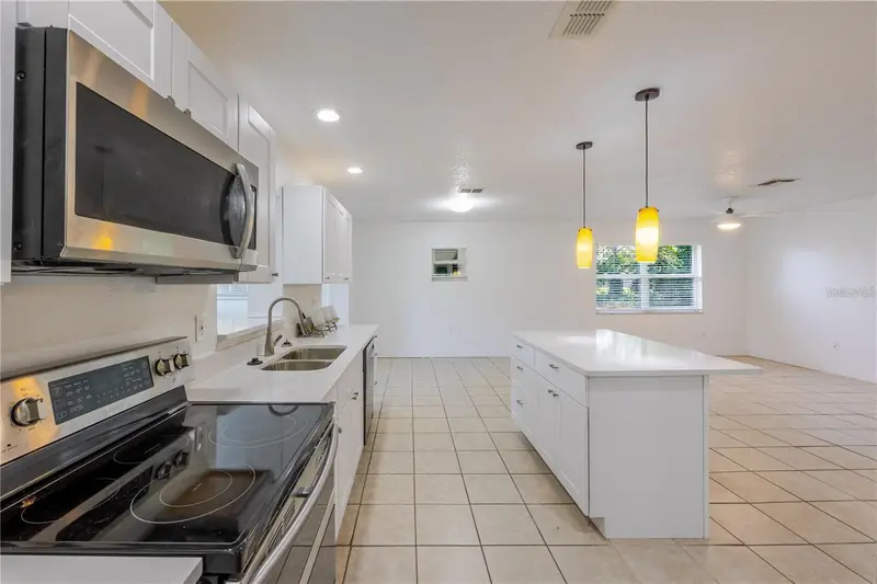 495 Orange Ave, FL