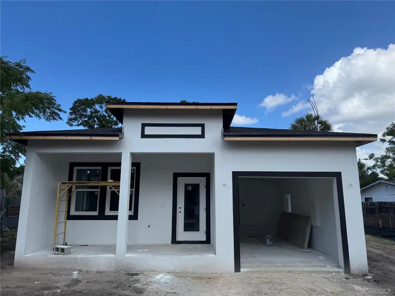 611 Elm St, FL