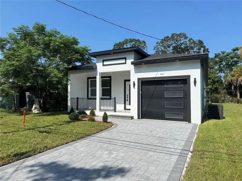 611 Elm St, FL