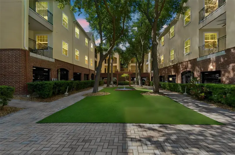 2010 E Palm Ave #14202, FL