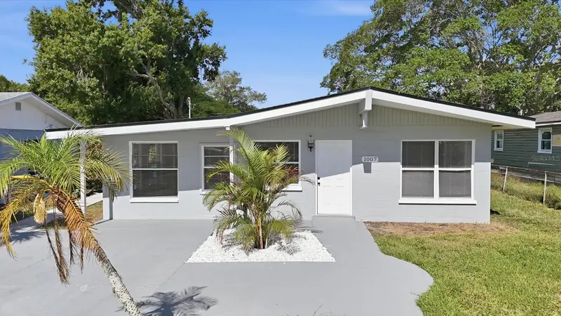 1007 26th Ave W, FL