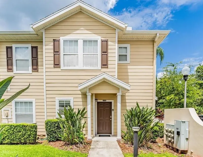 5366 Diplomat Ct #101, FL