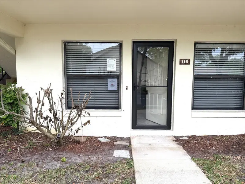 112 Lacosta Ln #116, FL