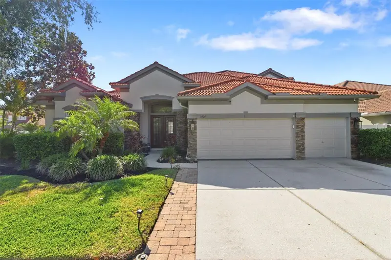 11508 Oyster Bay Cir, FL