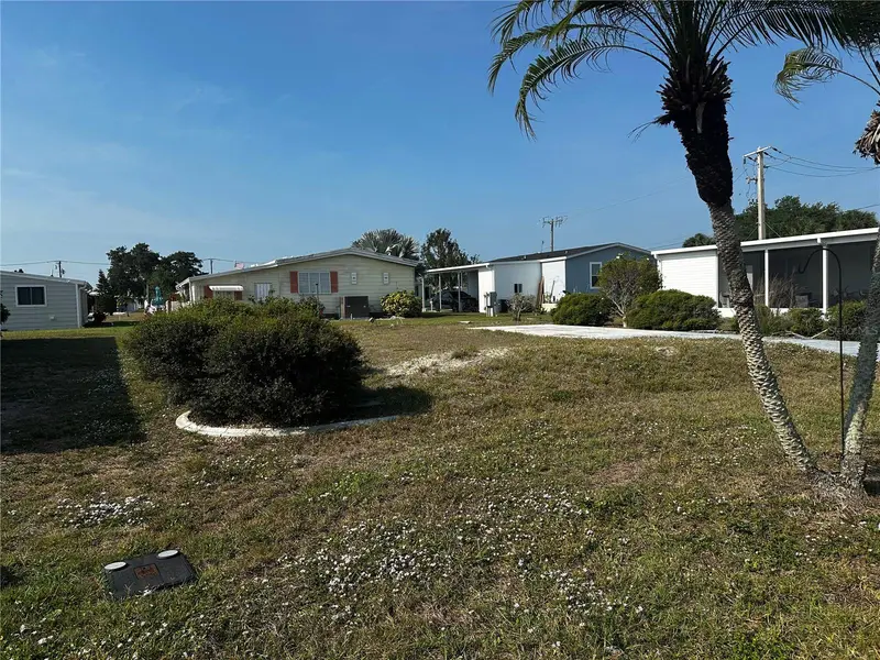 206 Schooner St, FL