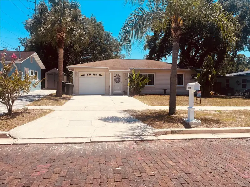 551 Orangewood Dr, FL