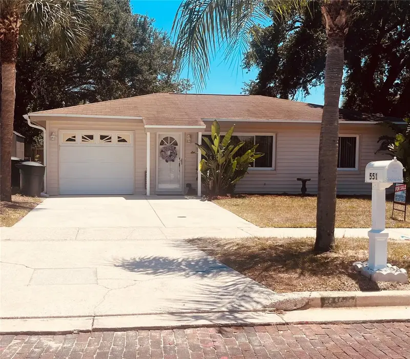 551 Orangewood Dr, FL