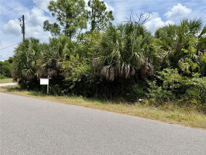 Orchard Cir, FL