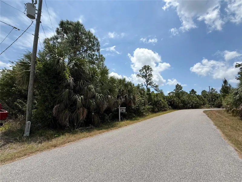 Orchard Cir, FL