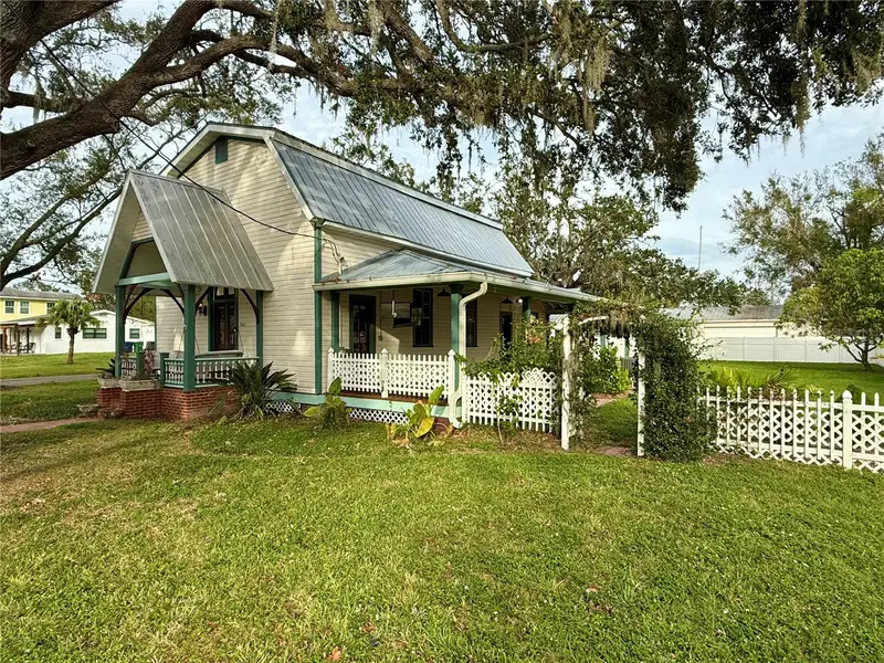 7002 Shamrock Rd S, FL