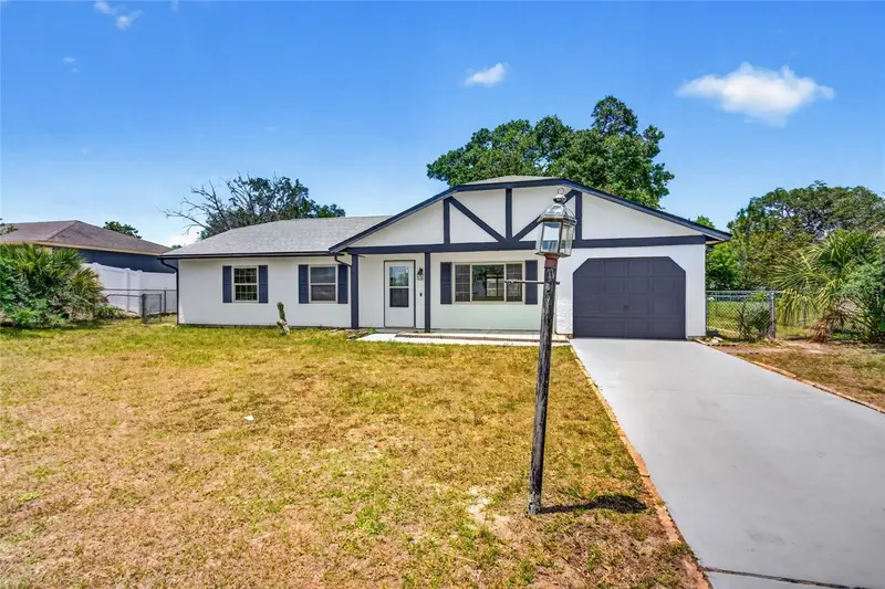 329 Oak Track Dr, FL