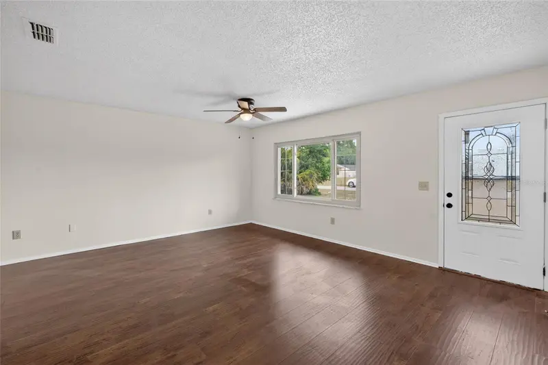 329 Oak Track Dr, FL
