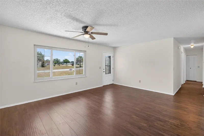 329 Oak Track Dr, FL