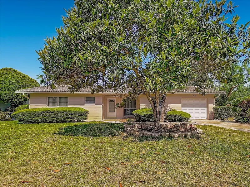 211 Nw Monroe Cir N, FL
