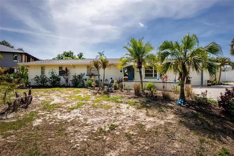 625 Sandpiper Ln, FL