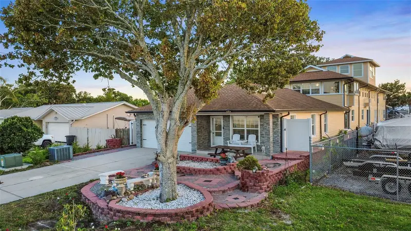 5414 Riverside Dr, FL