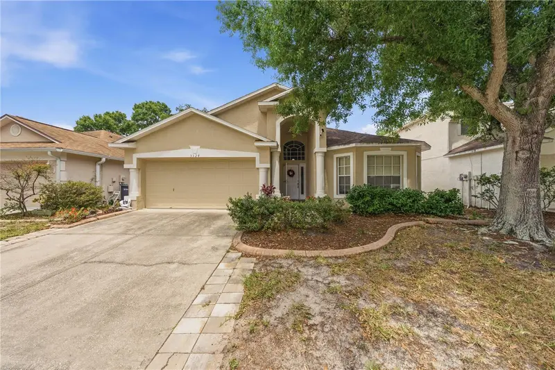 3324 Manor Cove Cir, FL