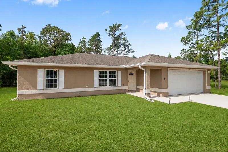 Silver Springs Shores listing