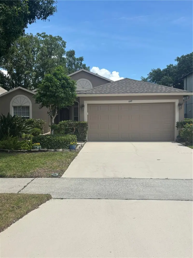 649 Buckingham Dr, FL