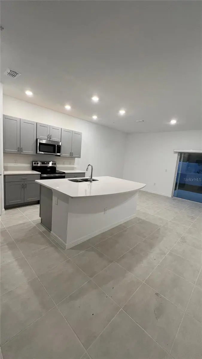 5080 Revolutionary Way, FL