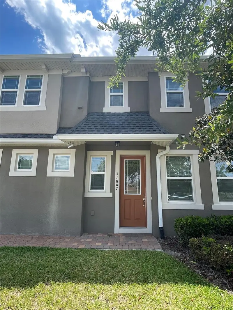 11807 Vermillion Ave, FL
