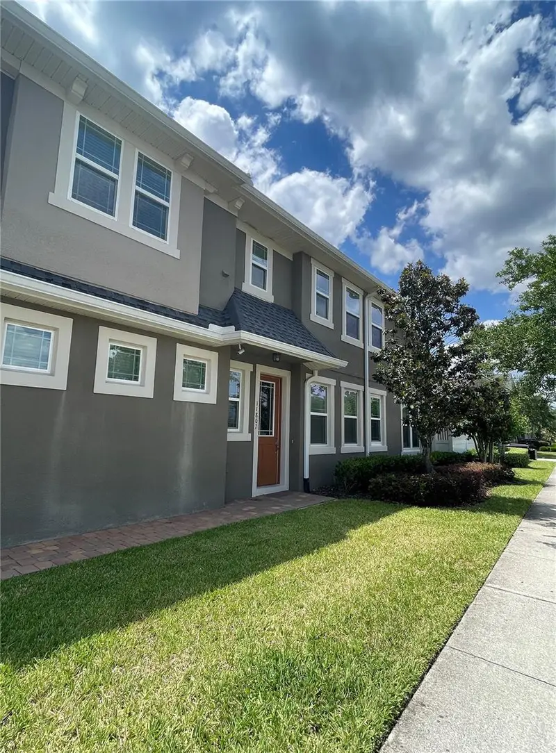 11807 Vermillion Ave, FL
