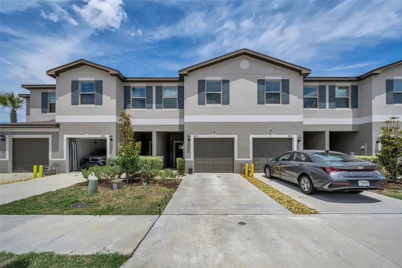 8291 Crescent Oaks Dr, FL