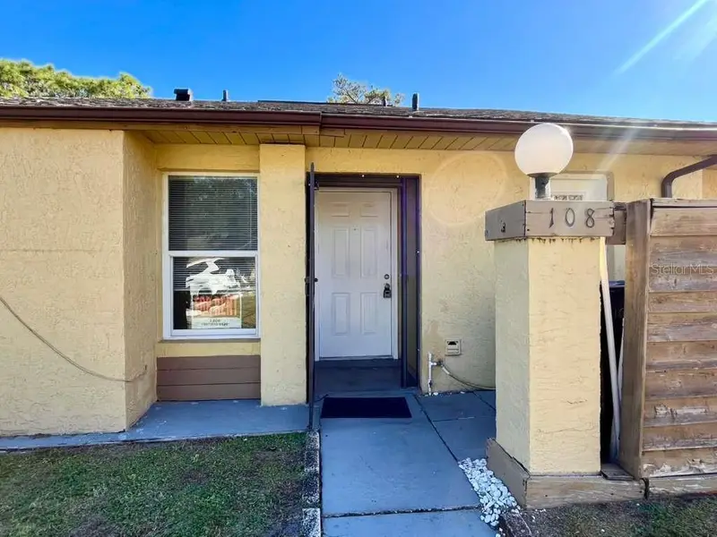 108 Creekside Way, FL