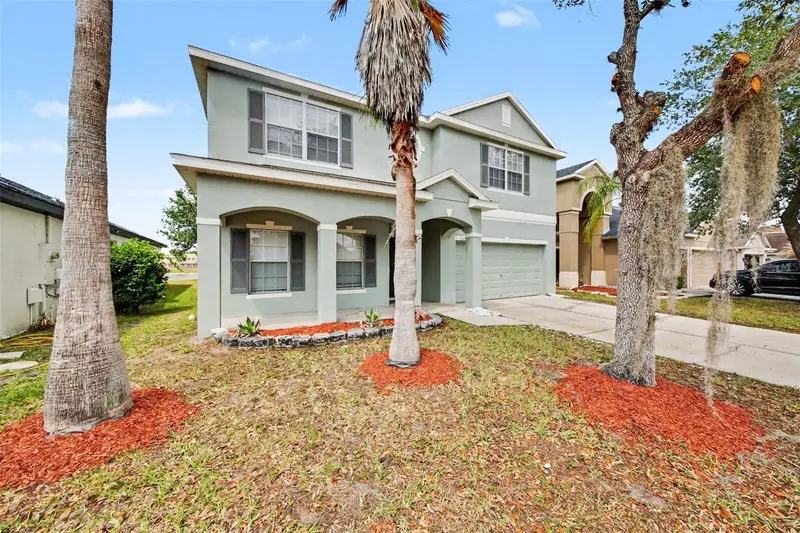 2512 Holly Pine Cir, FL