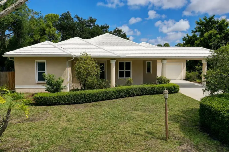 619 Oak River Ct, FL